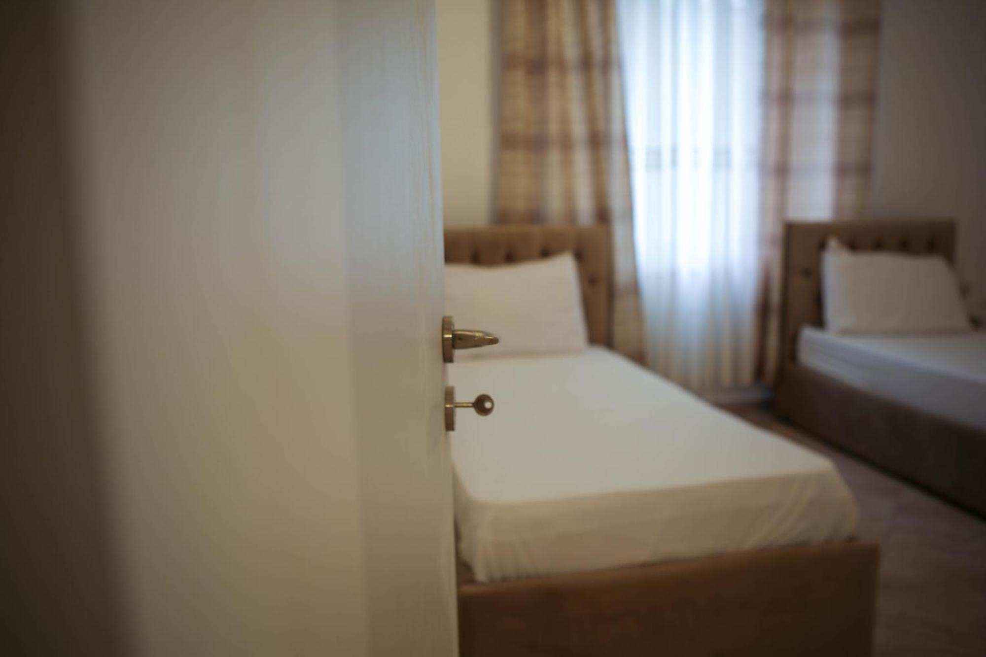 Apartment Jani Саранде Екстериор снимка